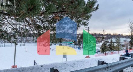 Residential - Single Family Home - Toronto, Canada - Canada