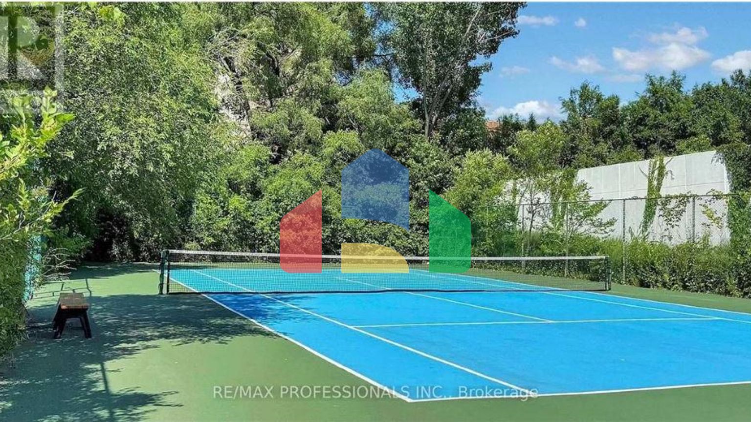 Residential - Single Family Home - Toronto, Canada - Canada