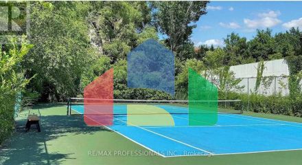 Residential - Single Family Home - Toronto, Canada - Canada