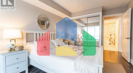 Residential - Single Family Home - Toronto, Canada - Canada