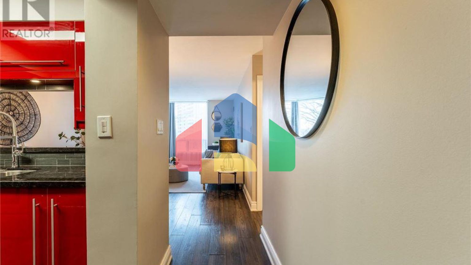 Residential - Single Family Home - Toronto, Canada - Canada