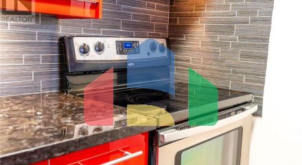 Residential - Single Family Home - Toronto, Canada - Canada