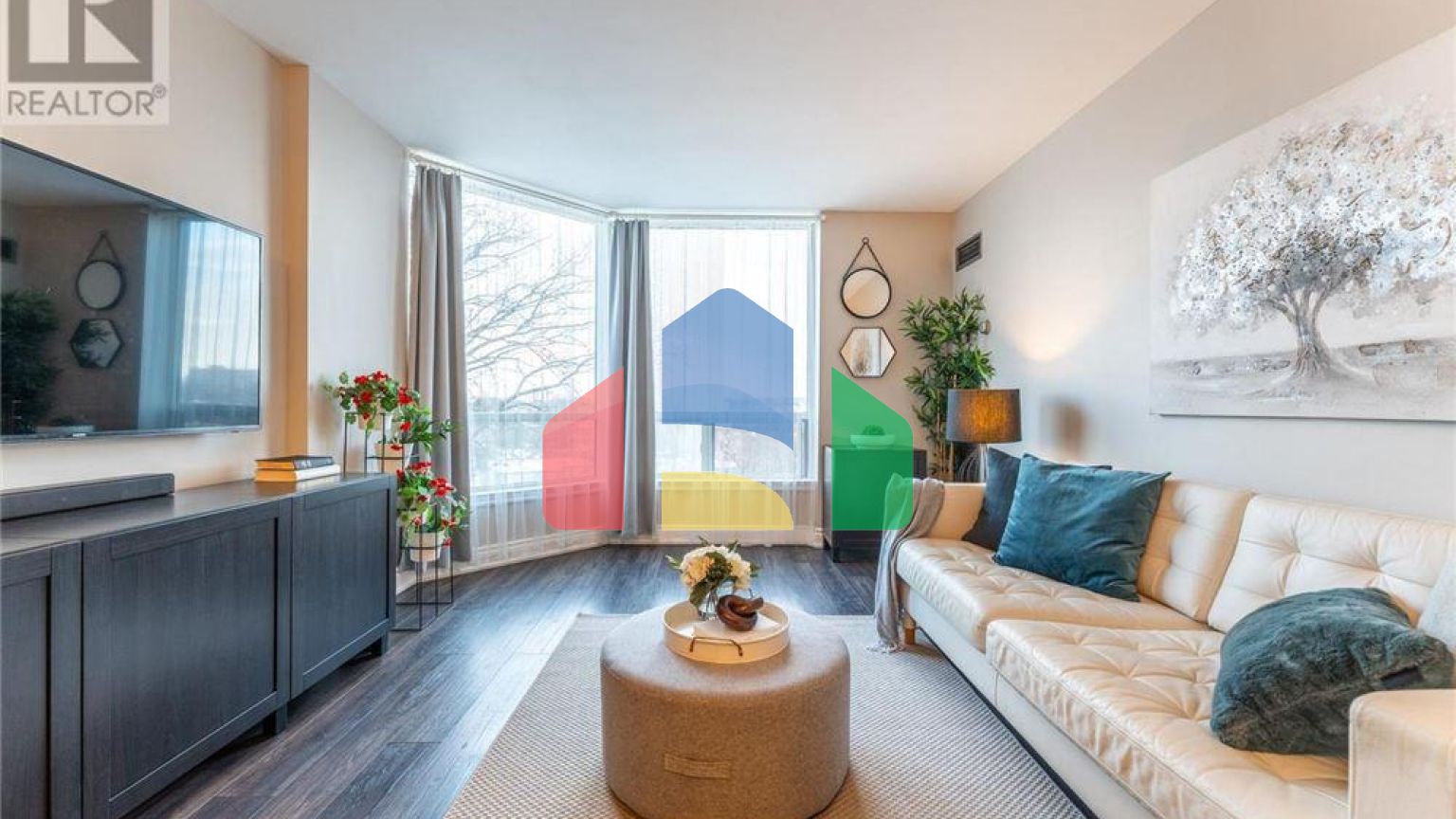 Residential - Single Family Home - Toronto, Canada - Canada