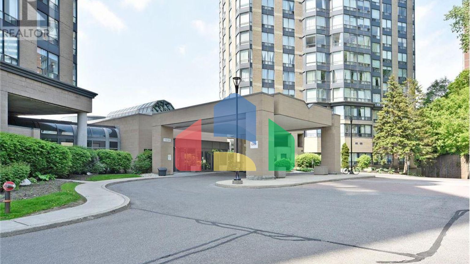 Residential - Single Family Home - Toronto, Canada - Canada