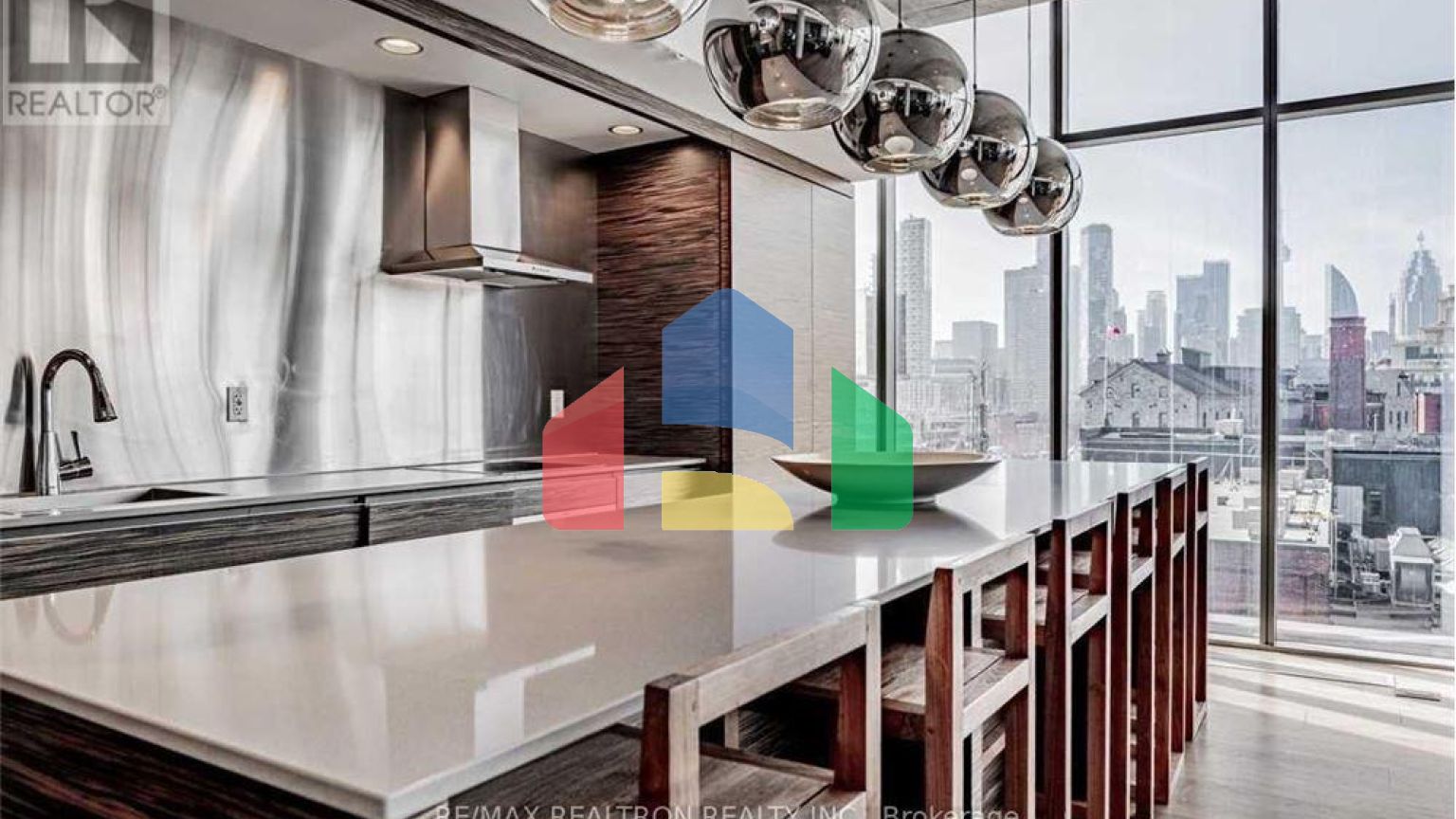 Residential - Single Family Home - Toronto, Canada - Canada