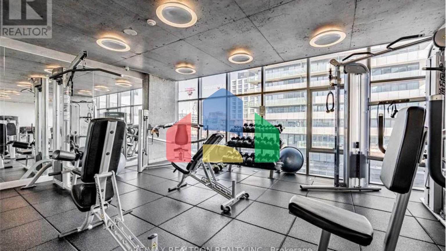 Residential - Single Family Home - Toronto, Canada - Canada