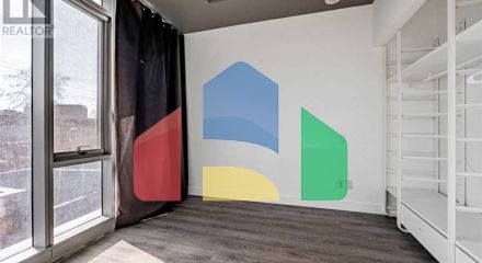 Residential - Single Family Home - Toronto, Canada - Canada