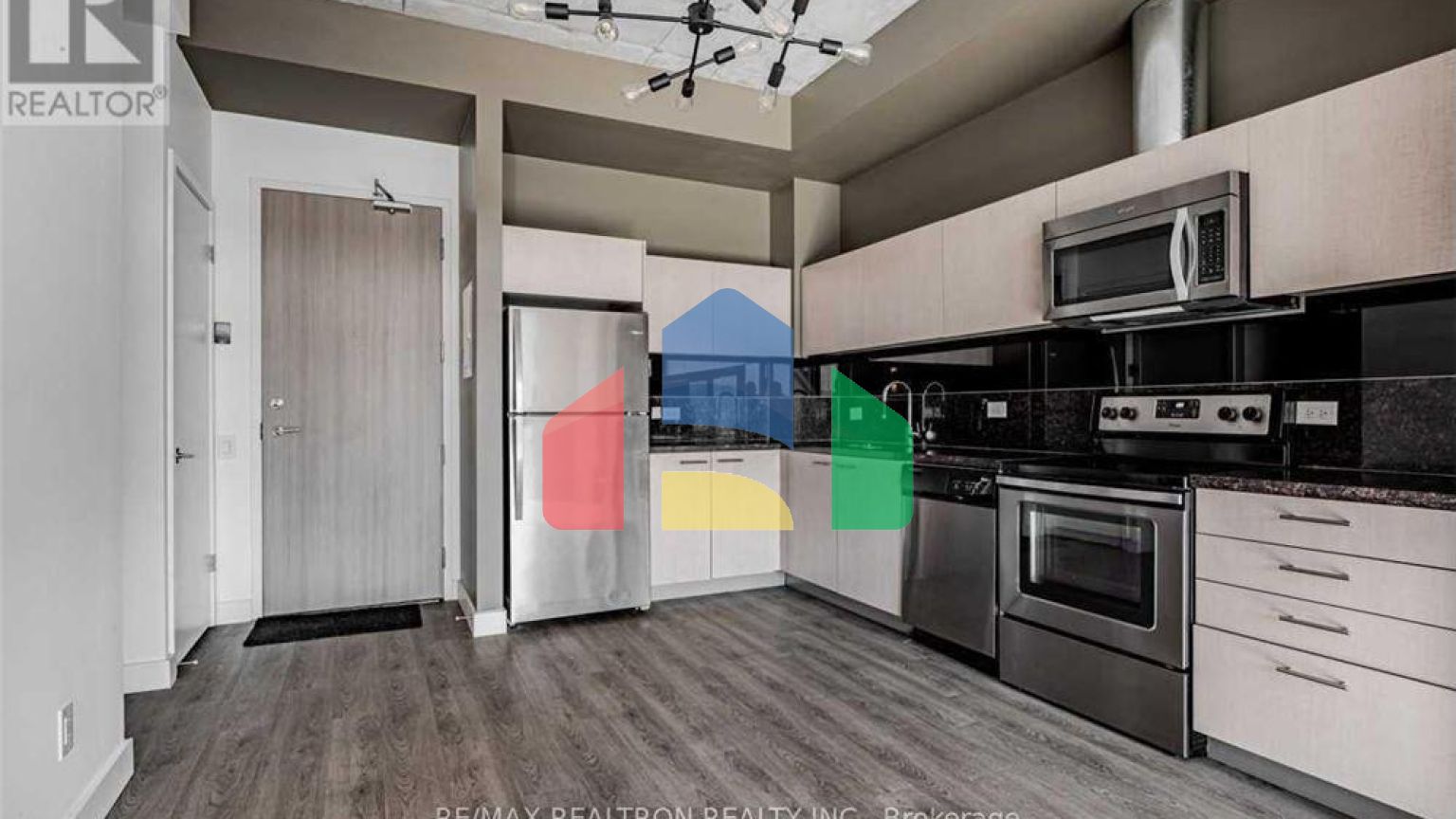 Residential - Single Family Home - Toronto, Canada - Canada