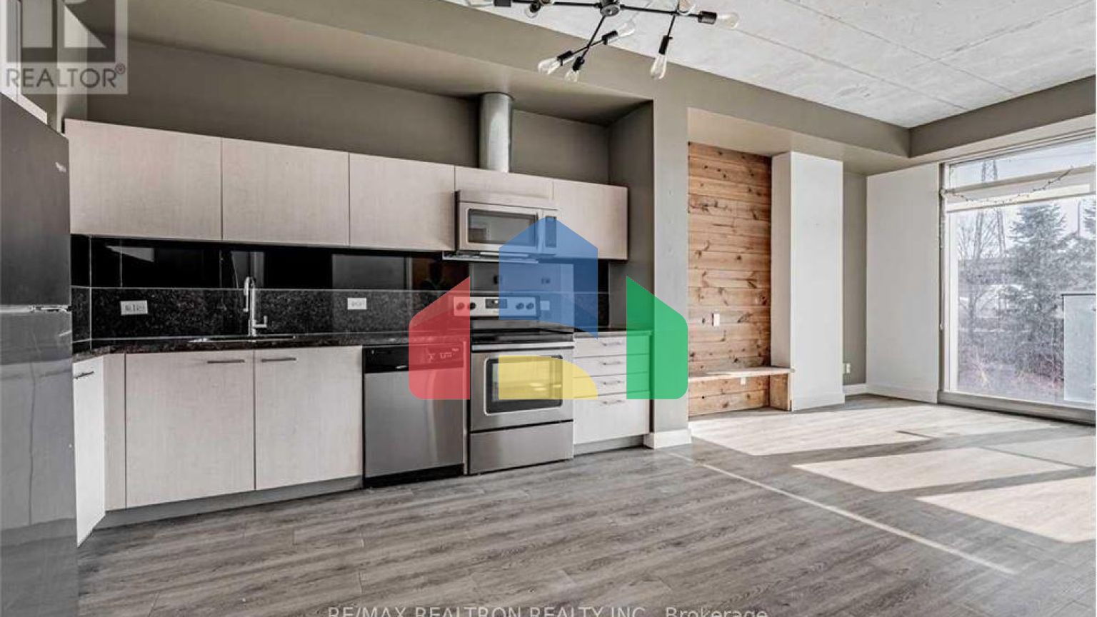 Residential - Single Family Home - Toronto, Canada - Canada