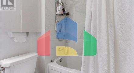 Residential - Single Family Home - Toronto, Canada - Canada