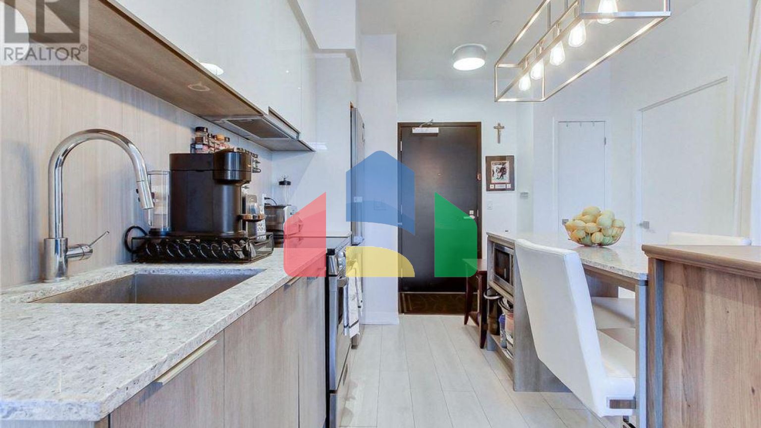 Residential - Single Family Home - Toronto, Canada - Canada