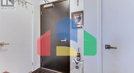 Residential - Single Family Home - Toronto, Canada - Canada