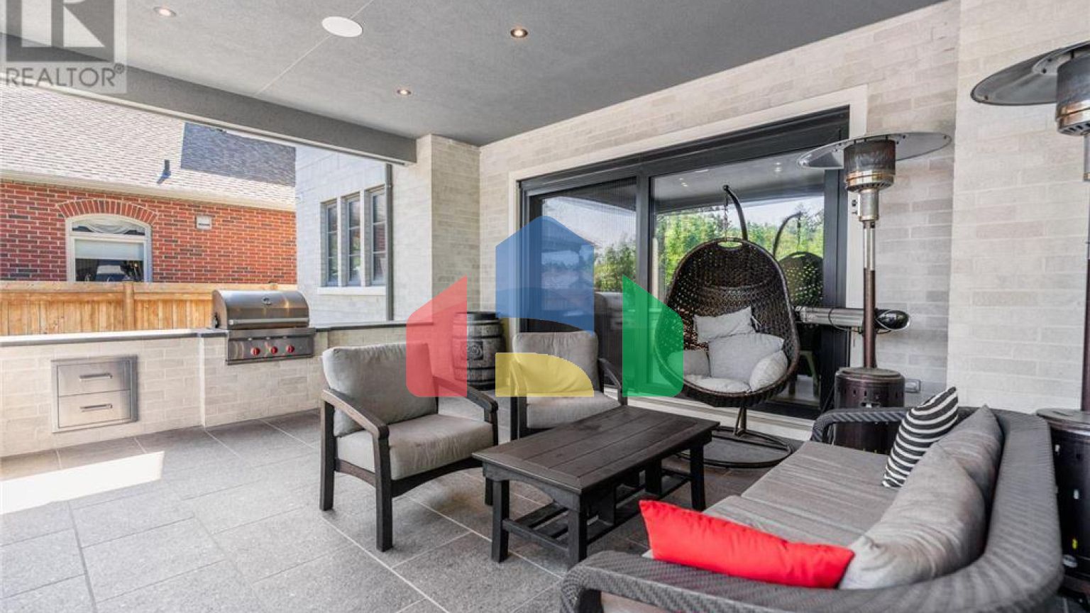 Residential - Single Family Home - Toronto, Canada - Canada