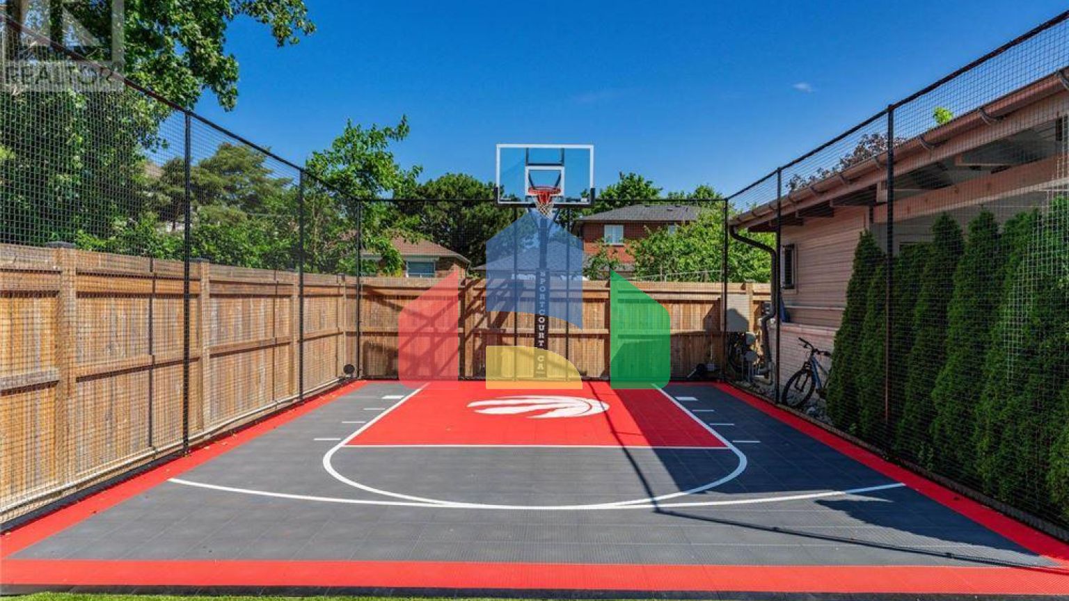 Residential - Single Family Home - Toronto, Canada - Canada