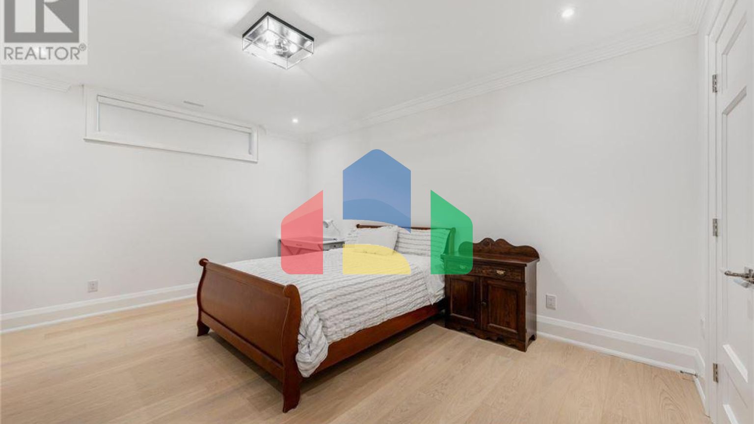 Residential - Single Family Home - Toronto, Canada - Canada