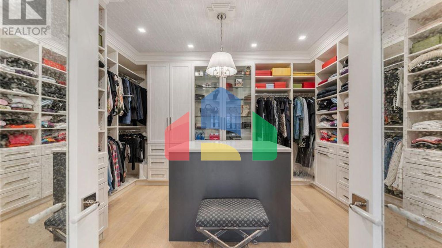 Residential - Single Family Home - Toronto, Canada - Canada