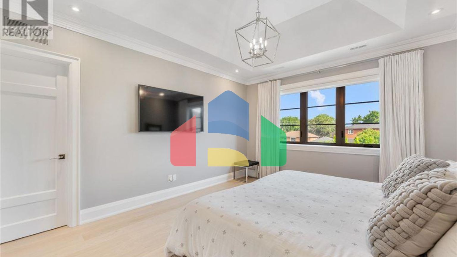 Residential - Single Family Home - Toronto, Canada - Canada