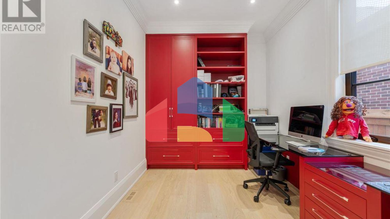 Residential - Single Family Home - Toronto, Canada - Canada