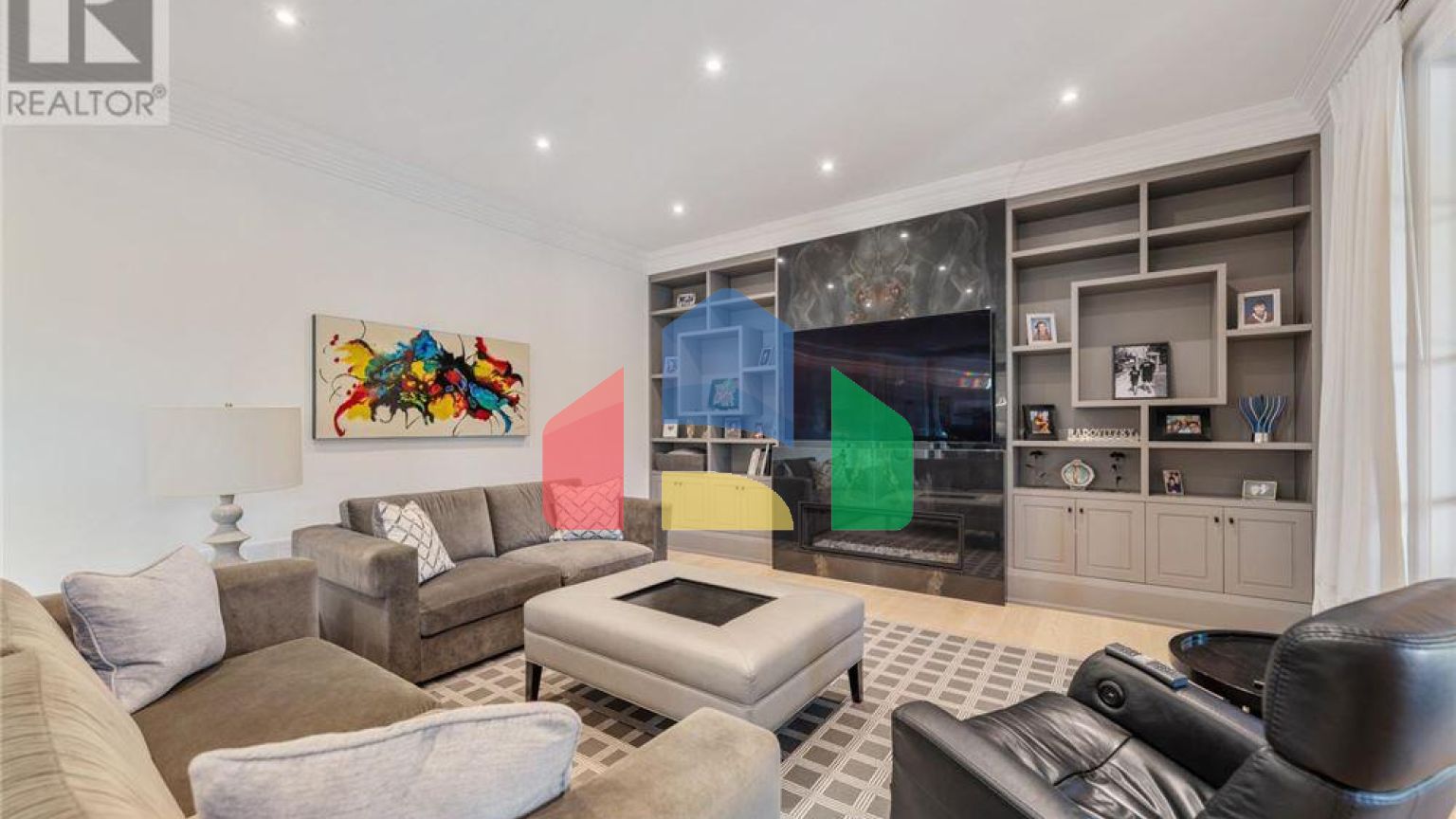 Residential - Single Family Home - Toronto, Canada - Canada