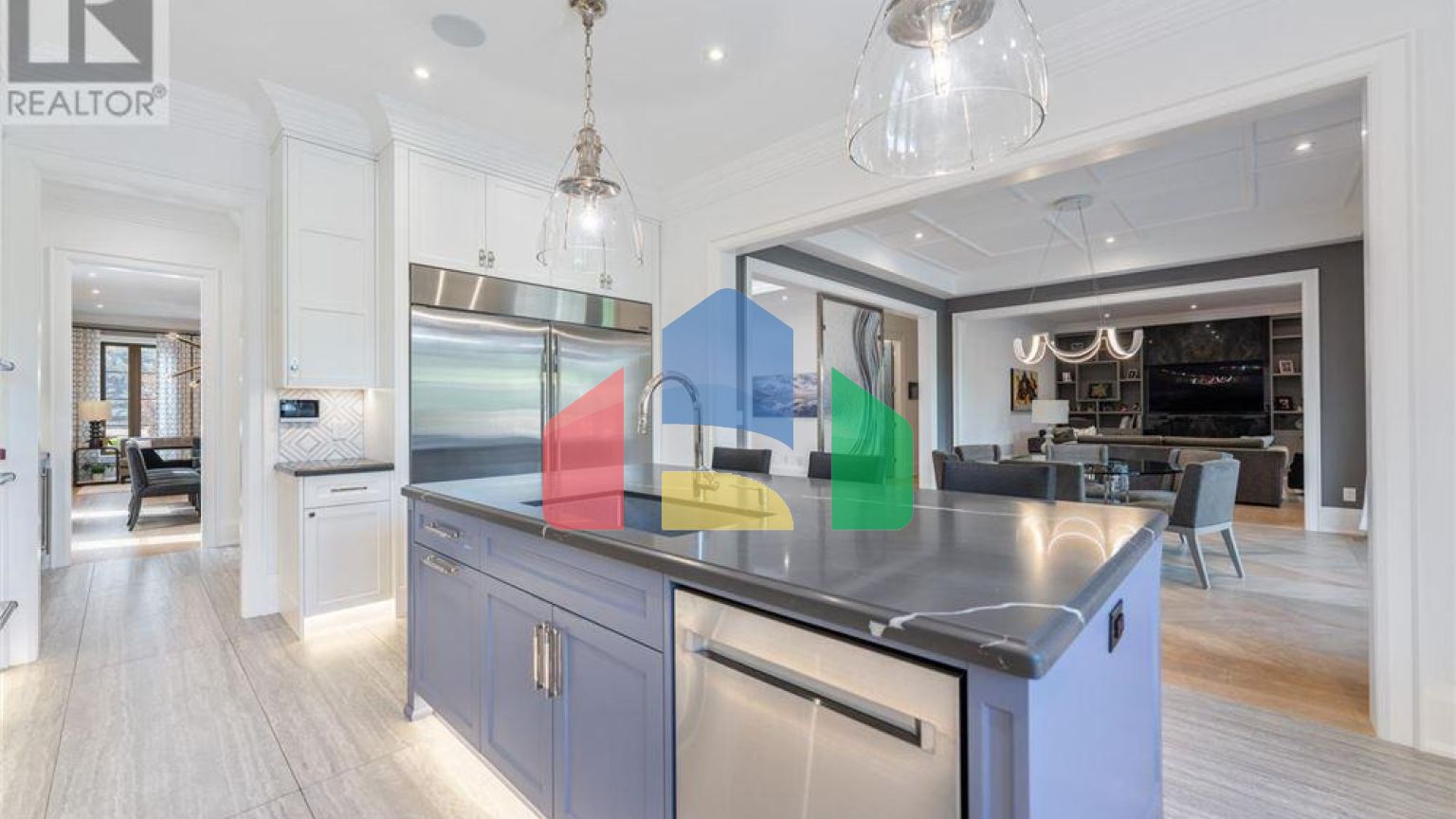 Residential - Single Family Home - Toronto, Canada - Canada