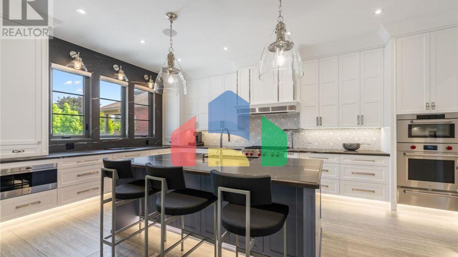 Residential - Single Family Home - Toronto, Canada - Canada