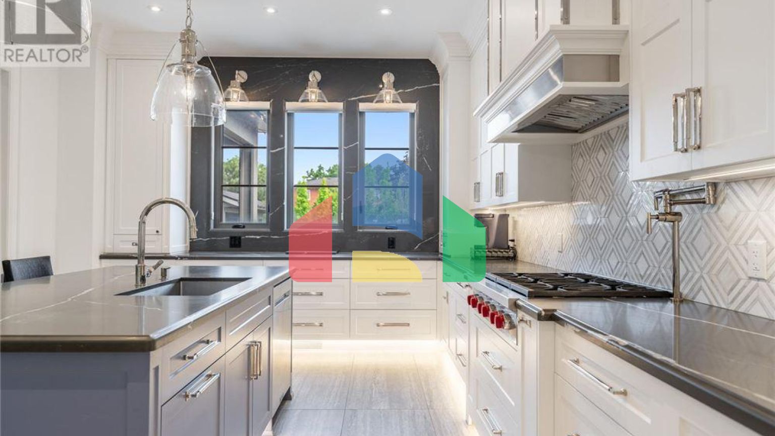 Residential - Single Family Home - Toronto, Canada - Canada