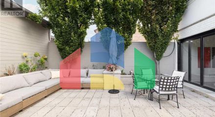 Residential - Single Family Home - Toronto, Canada - Canada