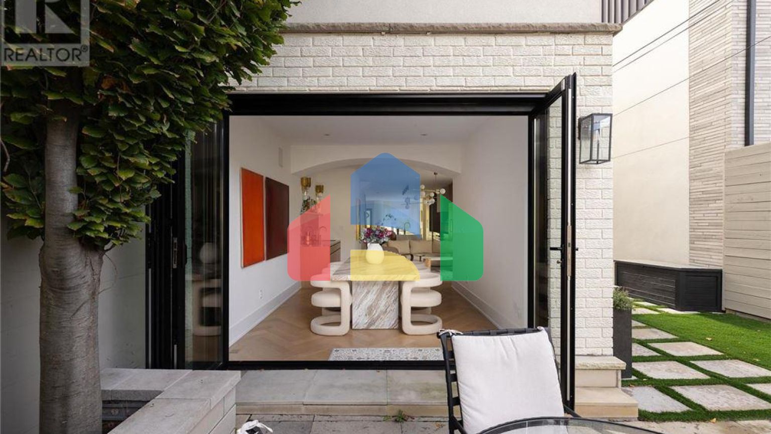 Residential - Single Family Home - Toronto, Canada - Canada