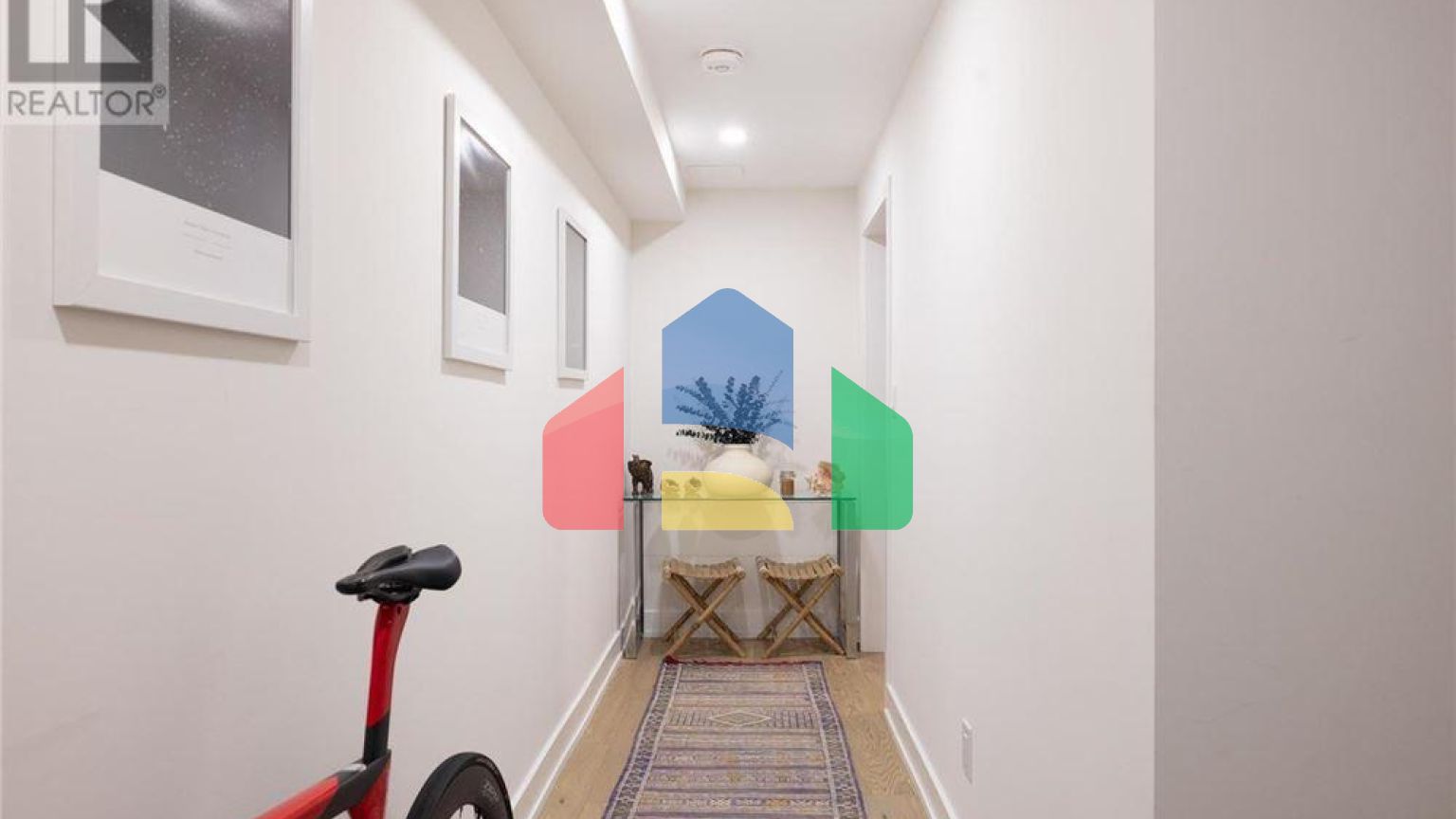 Residential - Single Family Home - Toronto, Canada - Canada