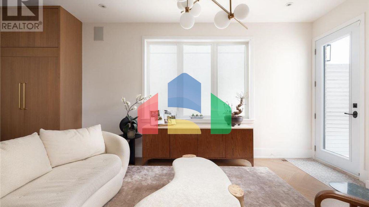 Residential - Single Family Home - Toronto, Canada - Canada