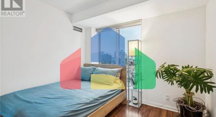 Residential - Single Family Home - Toronto, Canada - Canada