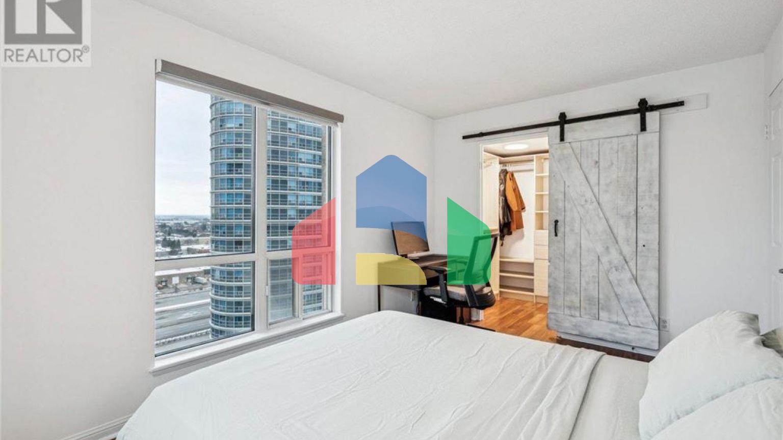 Residential - Single Family Home - Toronto, Canada - Canada