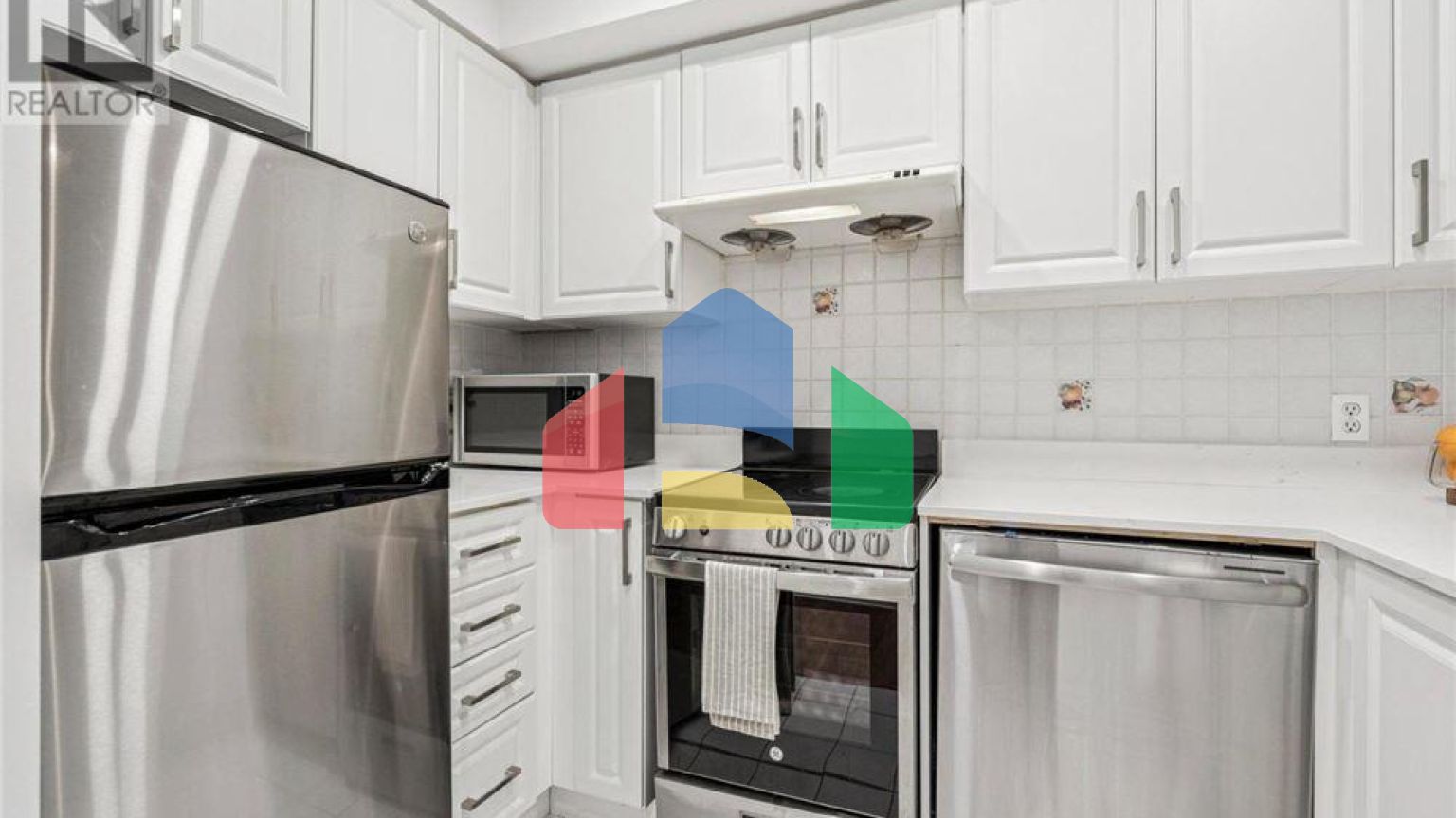 Residential - Single Family Home - Toronto, Canada - Canada