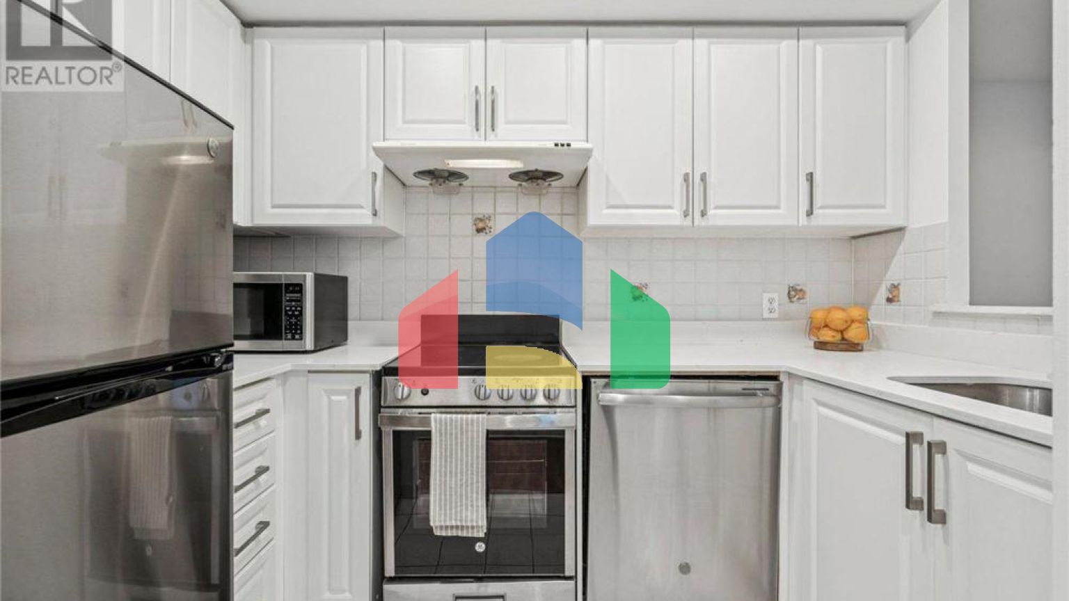 Residential - Single Family Home - Toronto, Canada - Canada