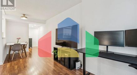 Residential - Single Family Home - Toronto, Canada - Canada