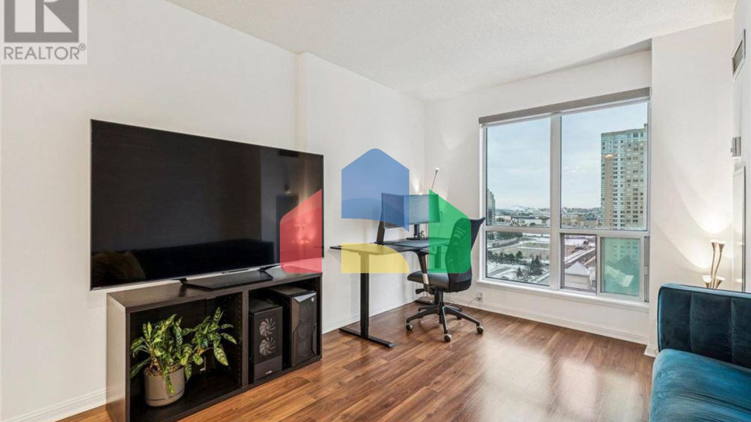 Residential - Single Family Home - Toronto, Canada - Canada