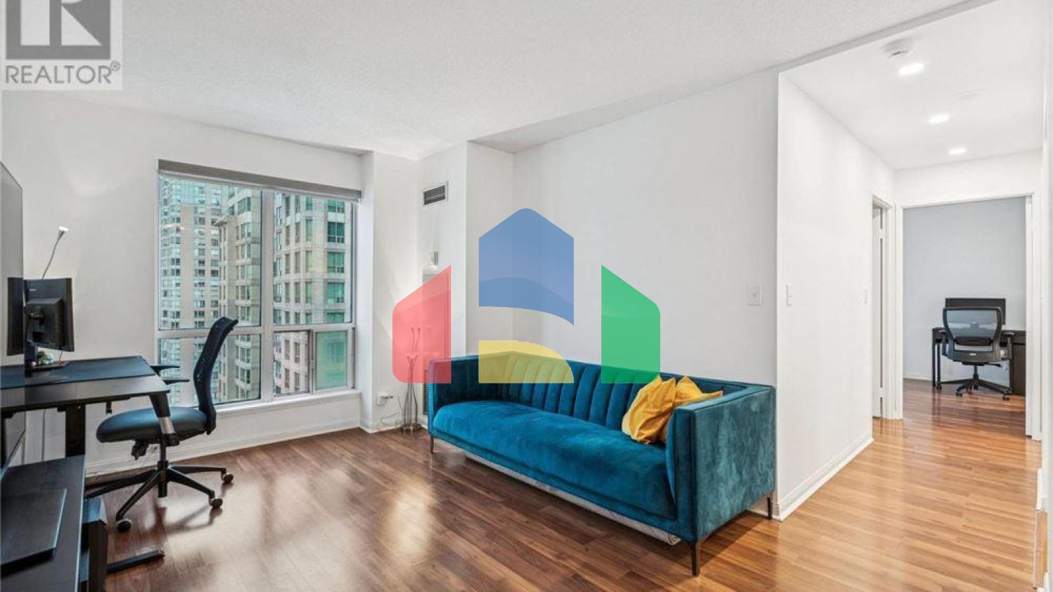 Residential - Single Family Home - Toronto, Canada - Canada