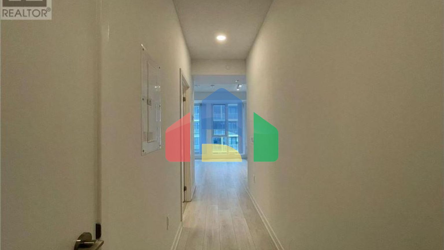 Residential - Single Family Home - Toronto, Canada - Canada