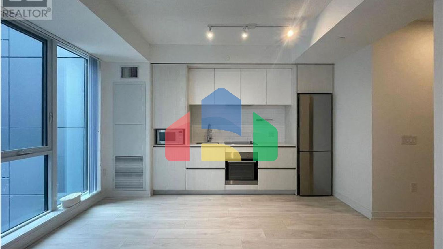 Residential - Single Family Home - Toronto, Canada - Canada