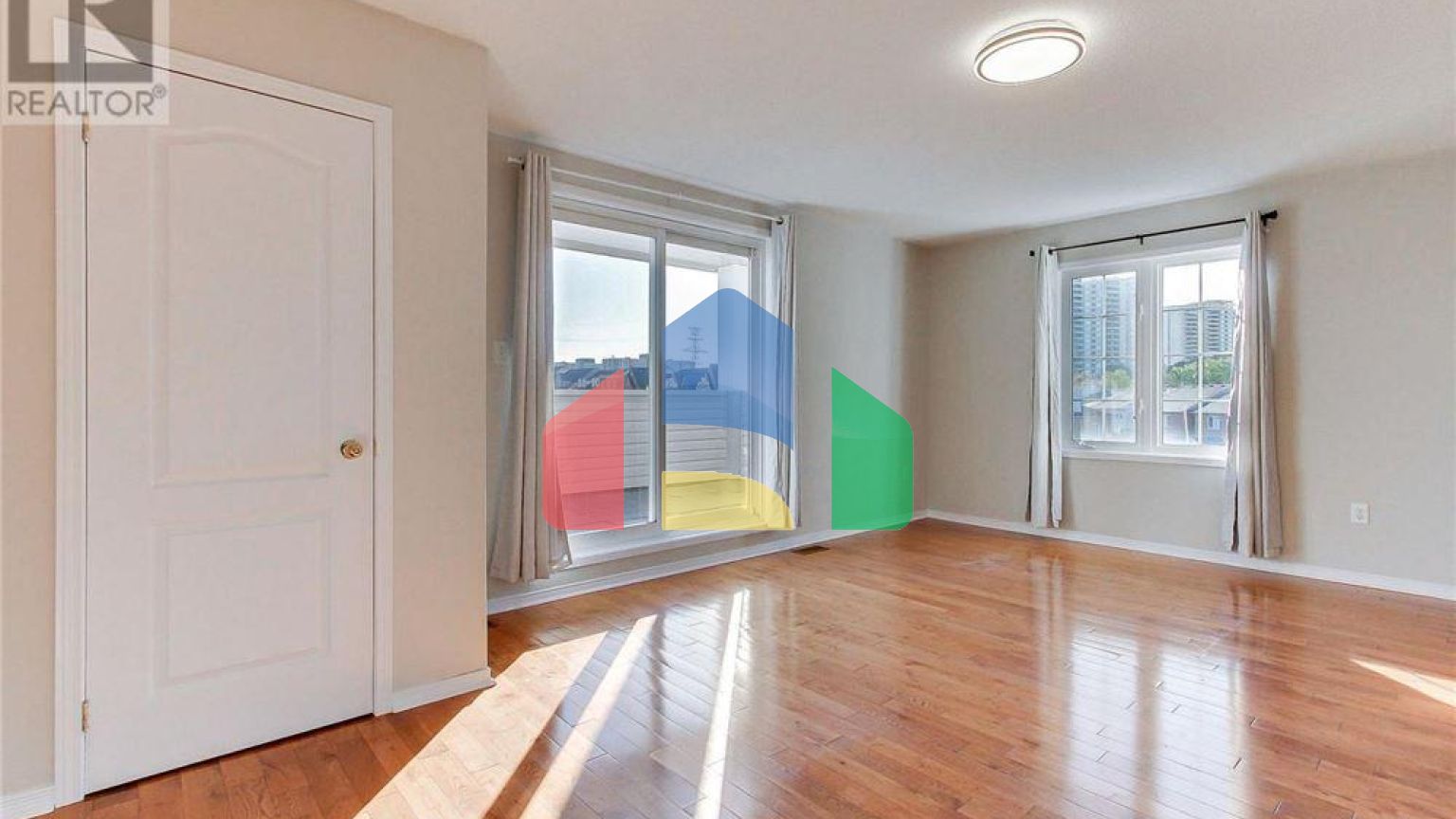 Residential - Single Family Home - Toronto, Canada - Canada