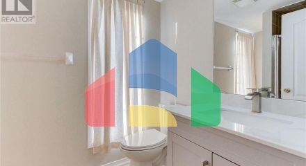 Residential - Single Family Home - Toronto, Canada - Canada