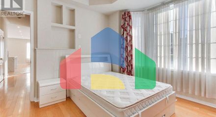 Residential - Single Family Home - Toronto, Canada - Canada