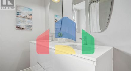 Residential - Single Family Home - Toronto, Canada - Canada