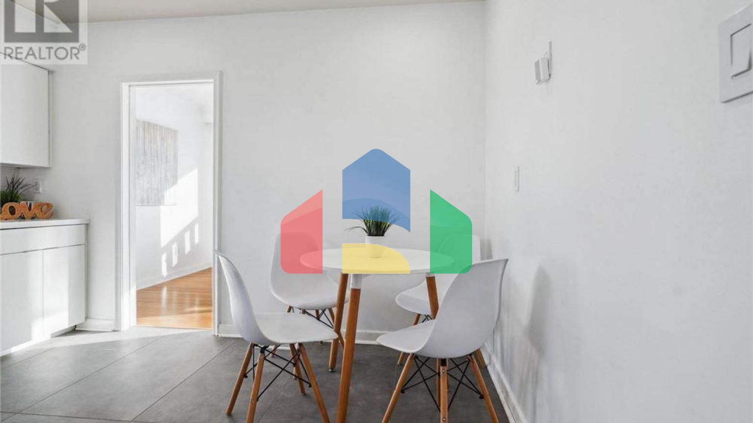 Residential - Single Family Home - Toronto, Canada - Canada