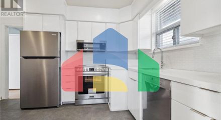 Residential - Single Family Home - Toronto, Canada - Canada