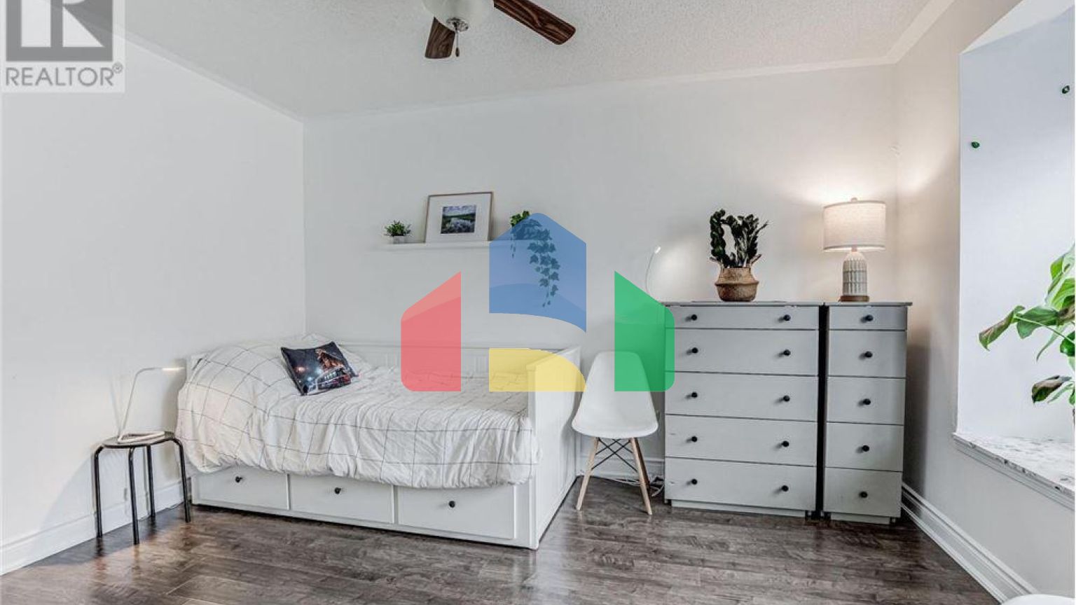 Residential - Single Family Home - Toronto, Canada - Canada