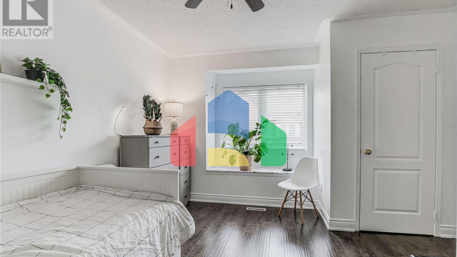 Residential - Single Family Home - Toronto, Canada - Canada