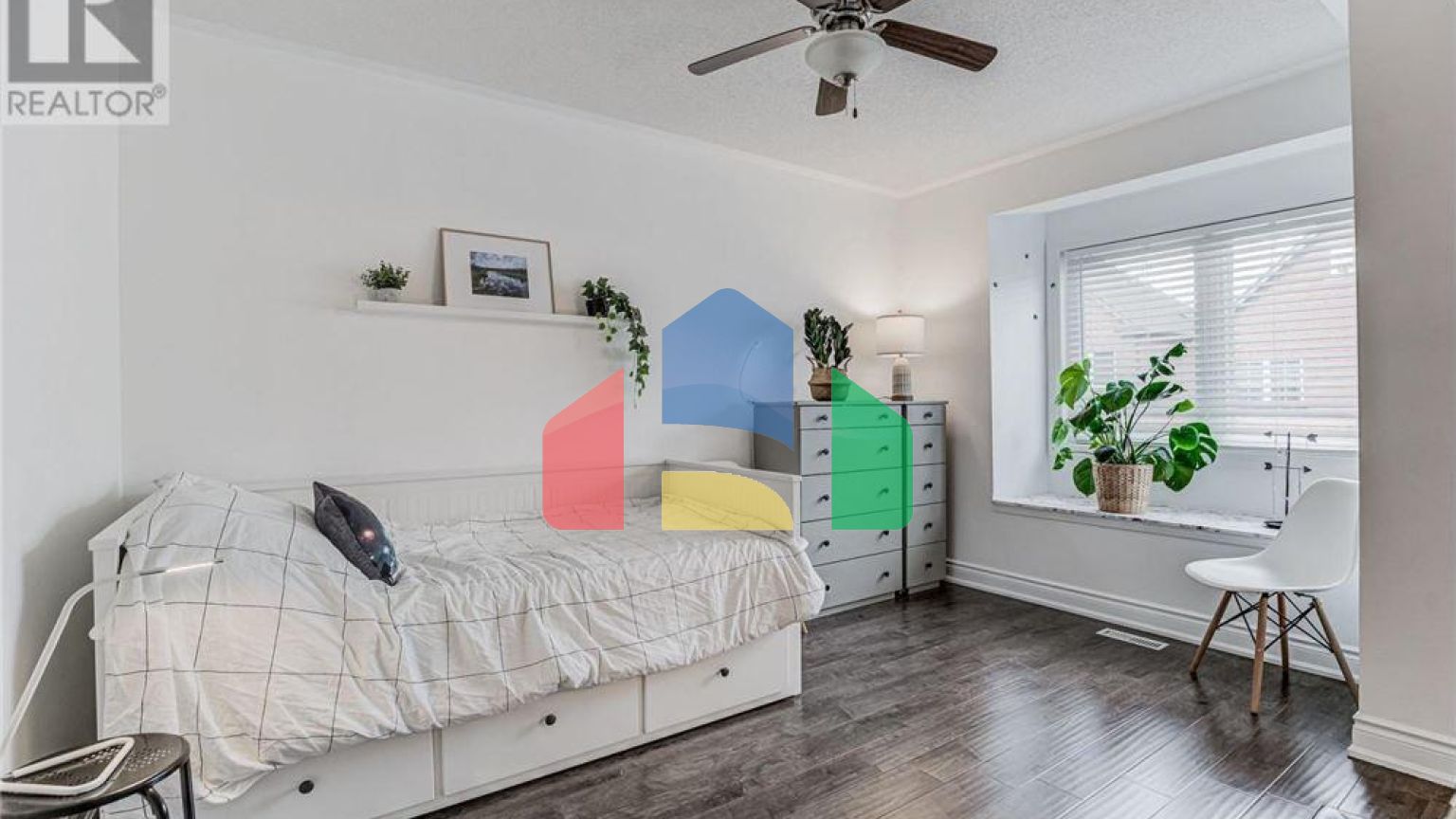 Residential - Single Family Home - Toronto, Canada - Canada