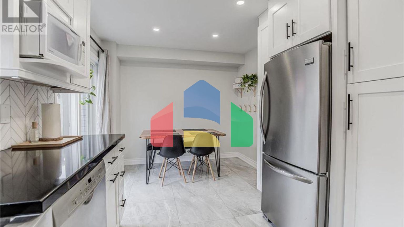 Residential - Single Family Home - Toronto, Canada - Canada