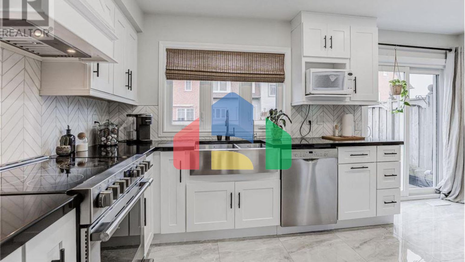 Residential - Single Family Home - Toronto, Canada - Canada